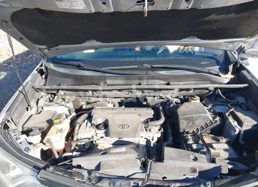 Photo 10 of 2016 Toyota Rav4 XLE (VIN 2T3RFREV9GW468443)