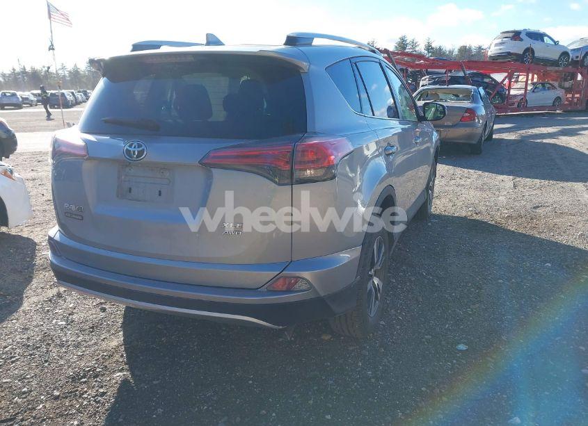 Photo 4 of 2016 Toyota Rav4 XLE (VIN 2T3RFREV9GW468443)