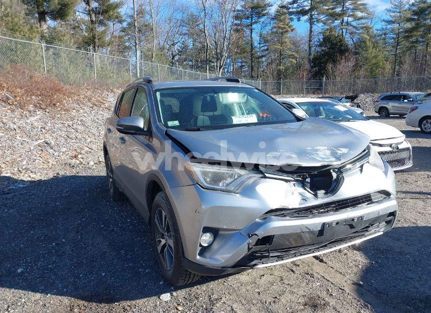 Photo 6 of 2016 Toyota Rav4 XLE (VIN 2T3RFREV9GW468443)