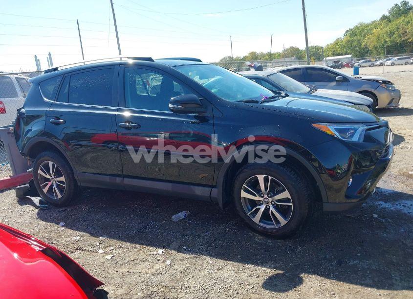 Photo 14 of 2017 Toyota Rav4 XLE (VIN 2T3RFREV9HW628287)