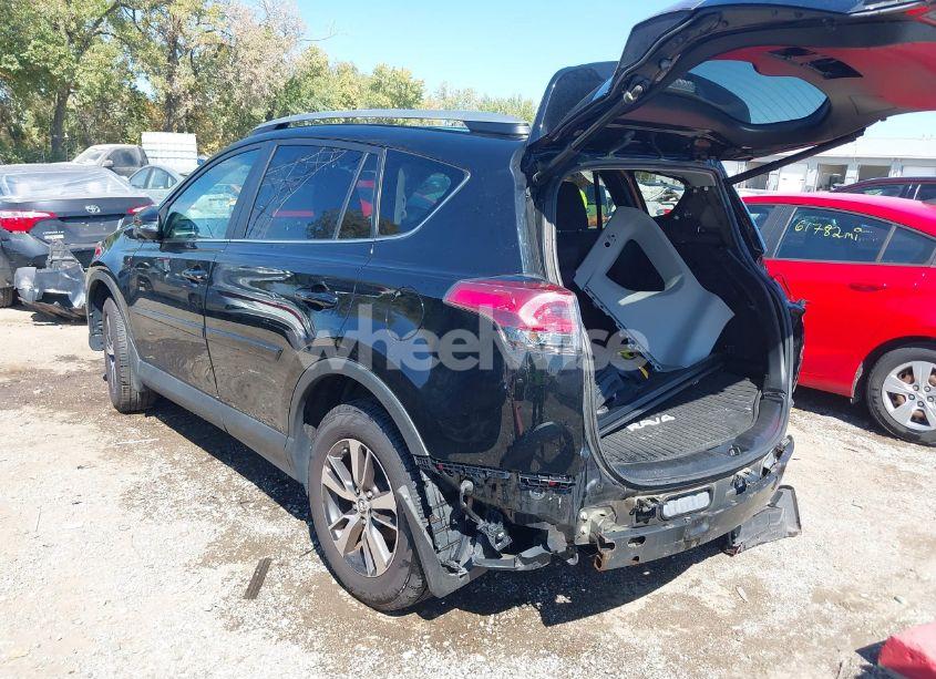 Photo 3 of 2017 Toyota Rav4 XLE (VIN 2T3RFREV9HW628287)