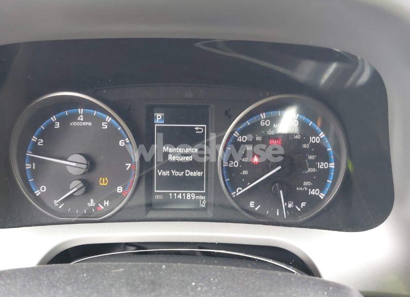 Photo 7 of 2017 Toyota Rav4 XLE (VIN 2T3RFREV9HW647390)