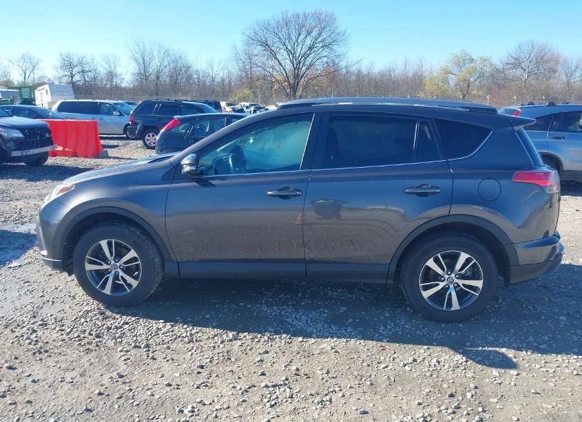 Photo 14 of 2017 Toyota Rav4 XLE (VIN 2T3RFREV9HW664044)