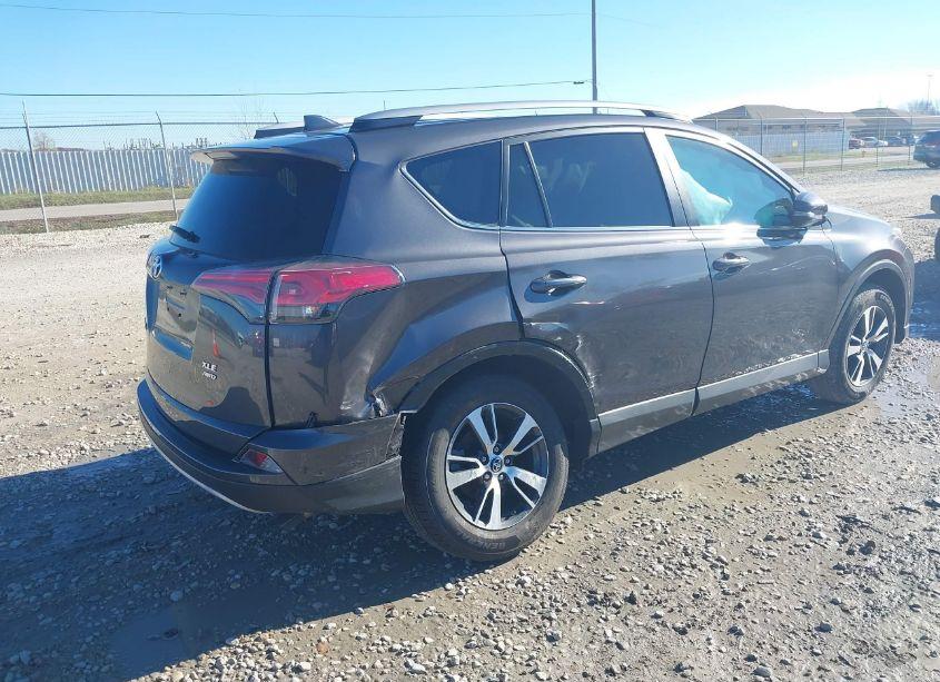 Photo 6 of 2017 Toyota Rav4 XLE (VIN 2T3RFREV9HW664044)