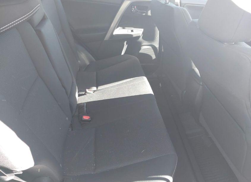 Photo 8 of 2017 Toyota Rav4 XLE (VIN 2T3RFREV9HW664044)