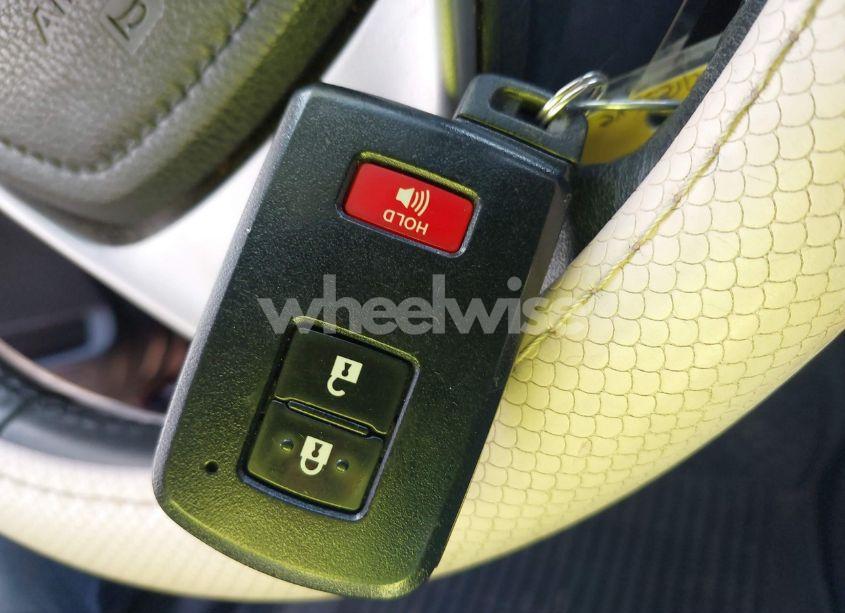 Photo 11 of 2017 Toyota Rav4 XLE (VIN 2T3RFREV9HW690949)