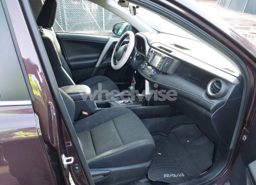 Photo 5 of 2017 Toyota Rav4 XLE (VIN 2T3RFREV9HW690949)