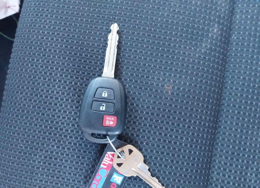 Photo 11 of 2018 Toyota Rav4 XLE (VIN 2T3RFREV9JW704256)