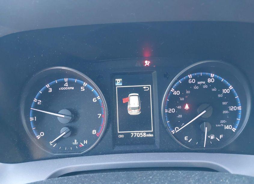 Photo 15 of 2018 Toyota Rav4 XLE (VIN 2T3RFREV9JW704256)