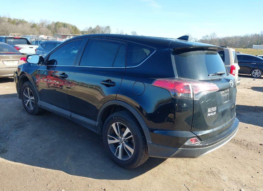 Photo 3 of 2018 Toyota Rav4 XLE (VIN 2T3RFREV9JW704256)