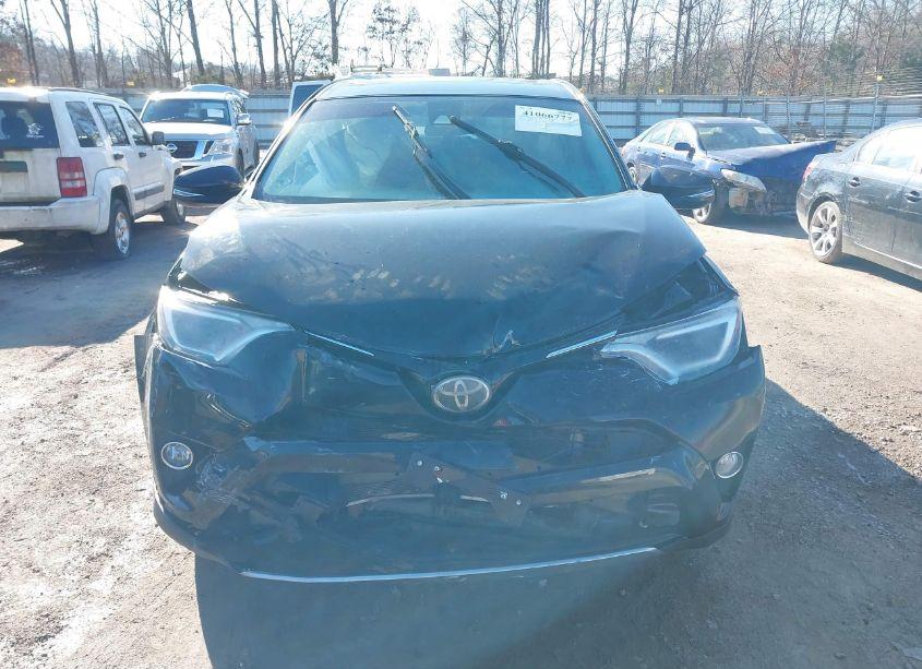 Photo 6 of 2018 Toyota Rav4 XLE (VIN 2T3RFREV9JW704256)