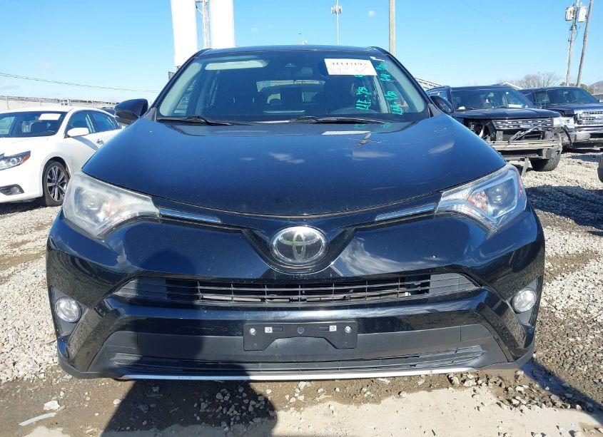 Photo 12 of 2018 Toyota Rav4 XLE (VIN 2T3RFREV9JW705732)