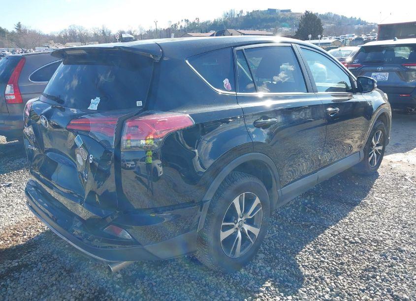 Photo 4 of 2018 Toyota Rav4 XLE (VIN 2T3RFREV9JW705732)