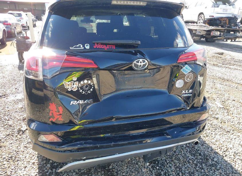 Photo 6 of 2018 Toyota Rav4 XLE (VIN 2T3RFREV9JW705732)