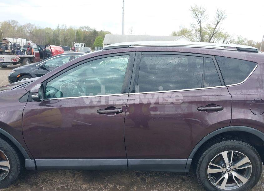 Photo 14 of 2018 Toyota Rav4 ADVENTURE/XLE (VIN 2T3RFREV9JW736172)