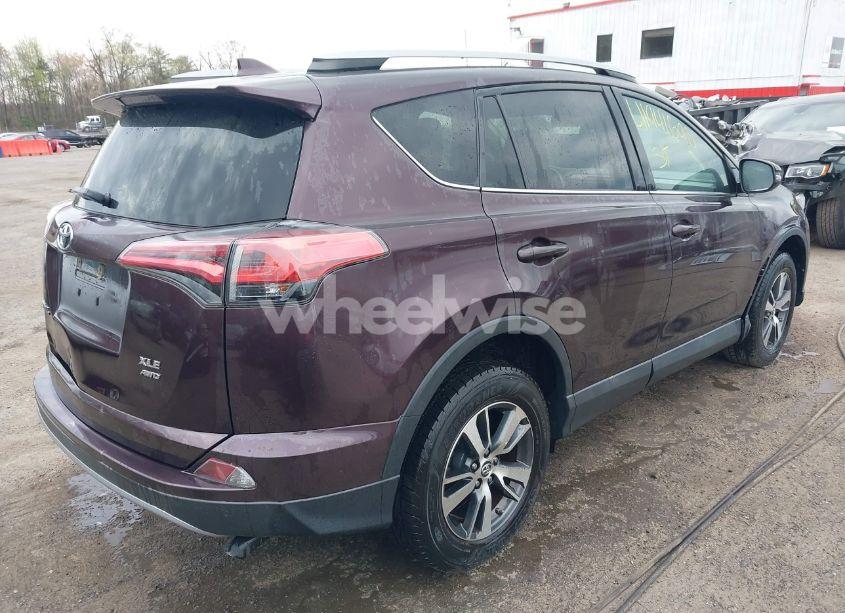Photo 4 of 2018 Toyota Rav4 ADVENTURE/XLE (VIN 2T3RFREV9JW736172)