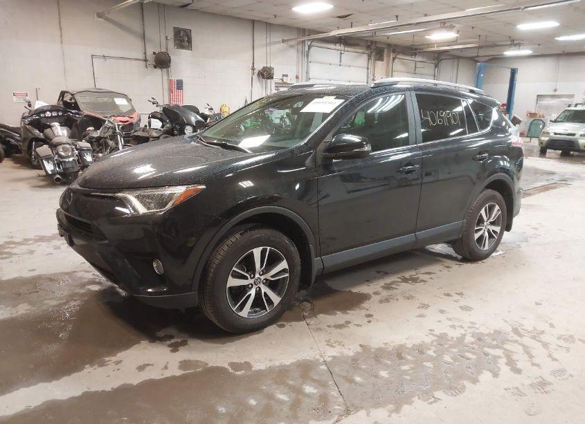 Photo 2 of 2018 Toyota Rav4 ADVENTURE/XLE (VIN 2T3RFREV9JW771424)