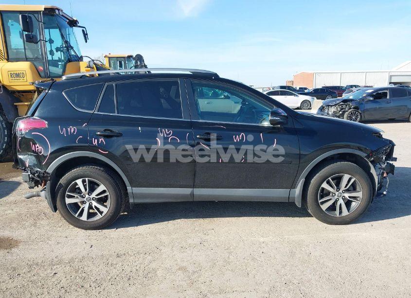 Photo 14 of 2018 Toyota Rav4 ADVENTURE/XLE (VIN 2T3RFREV9JW817320)