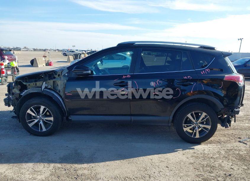 Photo 15 of 2018 Toyota Rav4 ADVENTURE/XLE (VIN 2T3RFREV9JW817320)
