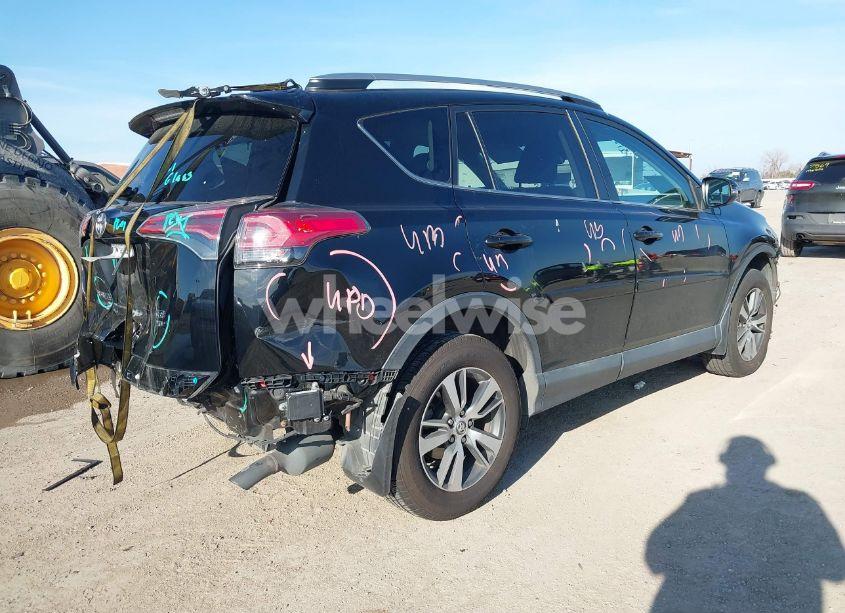 Photo 4 of 2018 Toyota Rav4 ADVENTURE/XLE (VIN 2T3RFREV9JW817320)