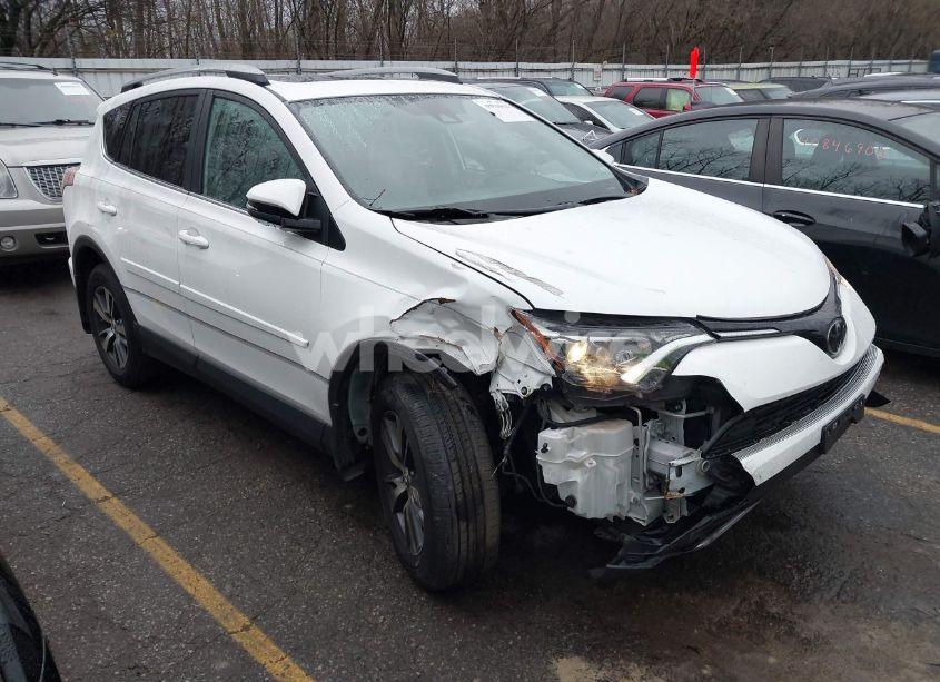 2018 Toyota Rav4 ADVENTURE/XLE (VIN 2T3RFREV9JW838457) main photo