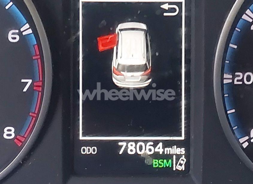 Photo 15 of 2018 Toyota Rav4 ADVENTURE/XLE (VIN 2T3RFREV9JW838457)