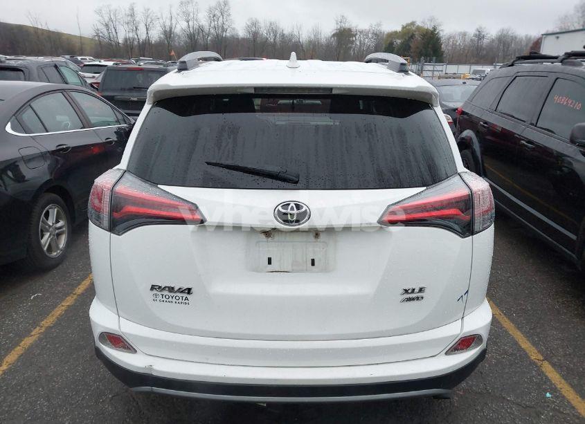 Photo 16 of 2018 Toyota Rav4 ADVENTURE/XLE (VIN 2T3RFREV9JW838457)