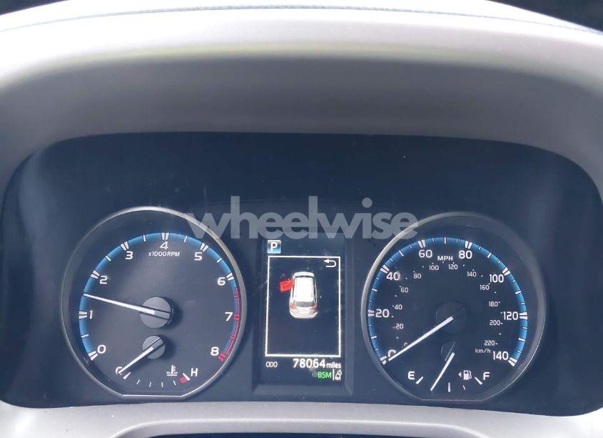 Photo 7 of 2018 Toyota Rav4 ADVENTURE/XLE (VIN 2T3RFREV9JW838457)