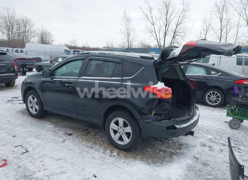 Photo 3 of 2013 Toyota Rav4 XLE (VIN 2T3RFREVXDW014682)