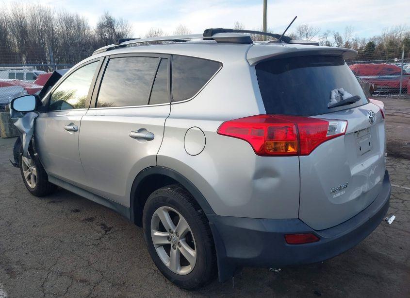 Photo 3 of 2013 Toyota Rav4 XLE (VIN 2T3RFREVXDW037041)