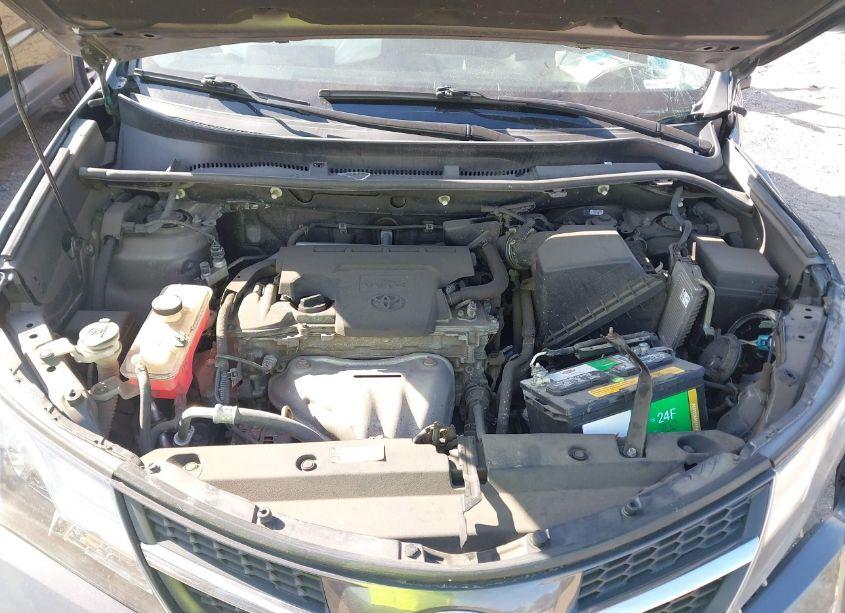 Photo 10 of 2013 Toyota Rav4 XLE (VIN 2T3RFREVXDW068564)