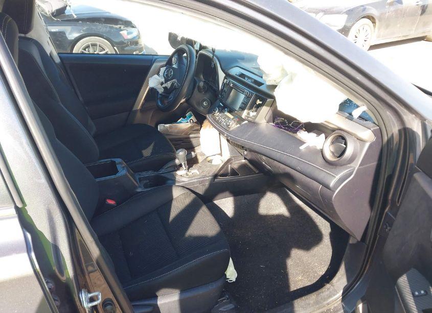 Photo 5 of 2013 Toyota Rav4 XLE (VIN 2T3RFREVXDW068564)