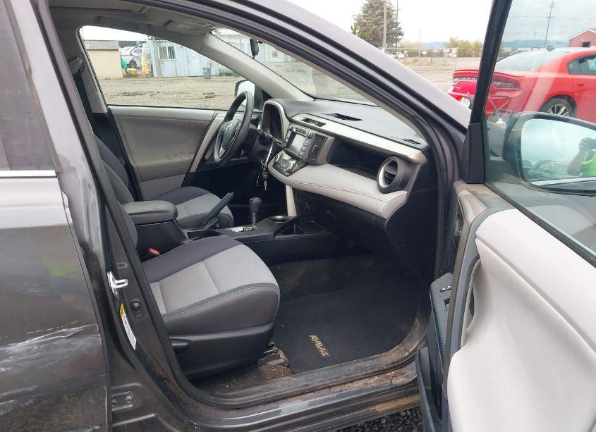 Photo 5 of 2013 Toyota Rav4 XLE (VIN 2T3RFREVXDW123434)