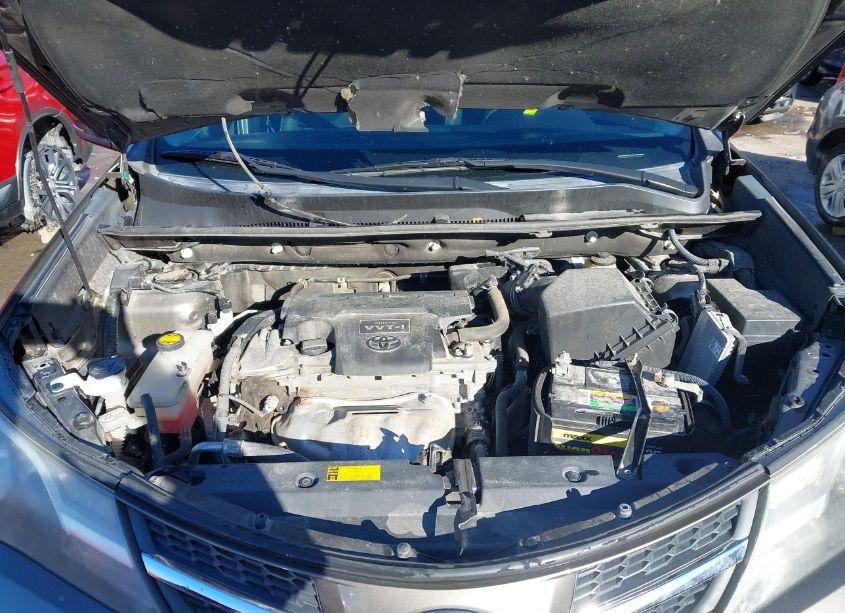 Photo 10 of 2014 Toyota Rav4 XLE (VIN 2T3RFREVXEW193811)
