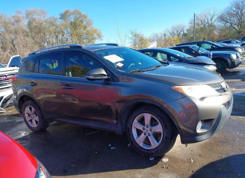 Photo 13 of 2014 Toyota Rav4 XLE (VIN 2T3RFREVXEW193811)