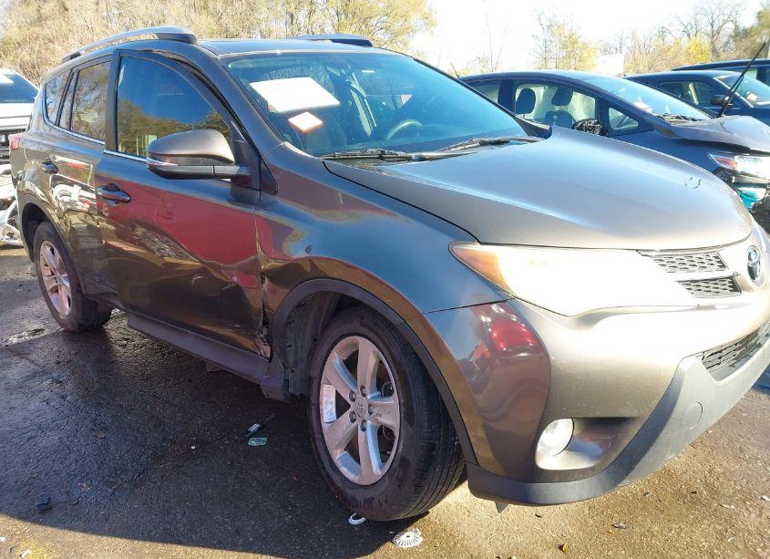 Photo 6 of 2014 Toyota Rav4 XLE (VIN 2T3RFREVXEW193811)