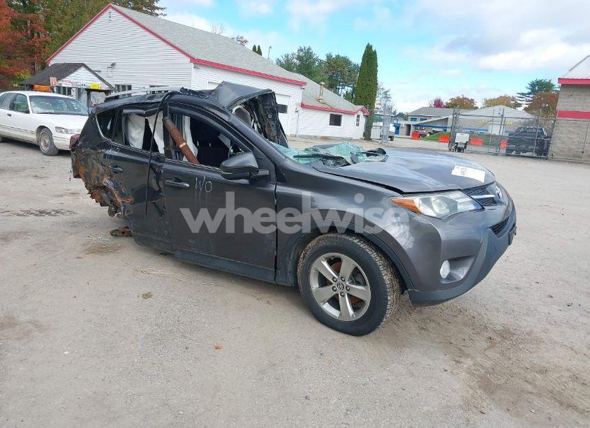 2015 Toyota Rav4 XLE (VIN 2T3RFREVXFW237520) main photo