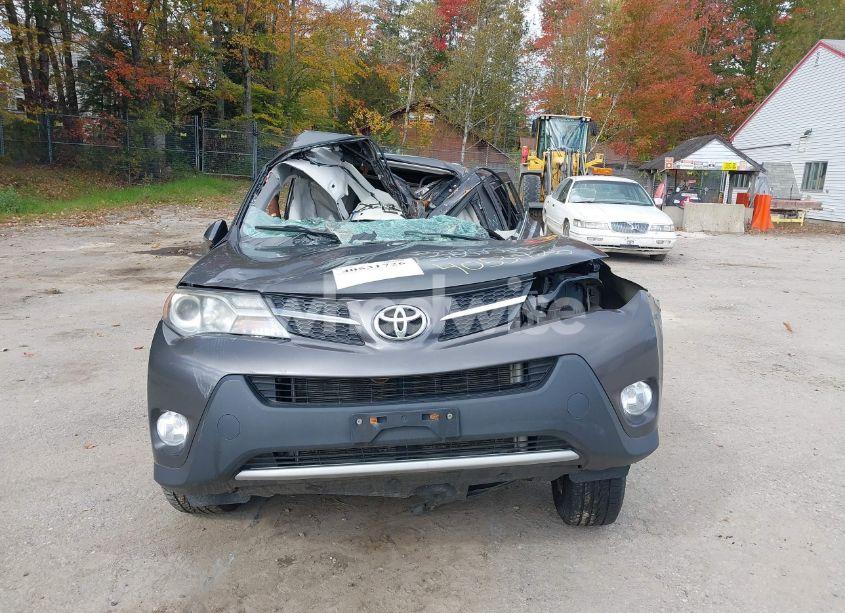 Photo 11 of 2015 Toyota Rav4 XLE (VIN 2T3RFREVXFW237520)