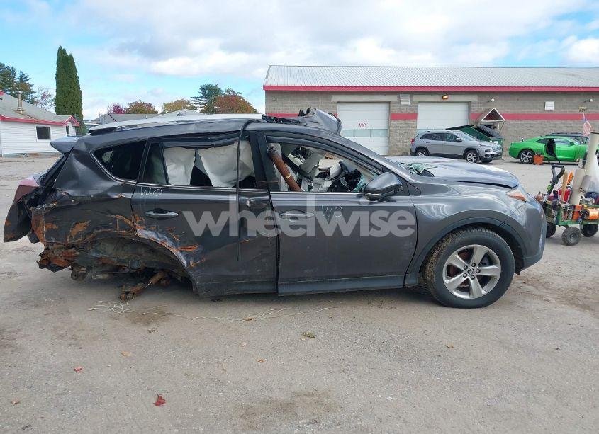 Photo 12 of 2015 Toyota Rav4 XLE (VIN 2T3RFREVXFW237520)