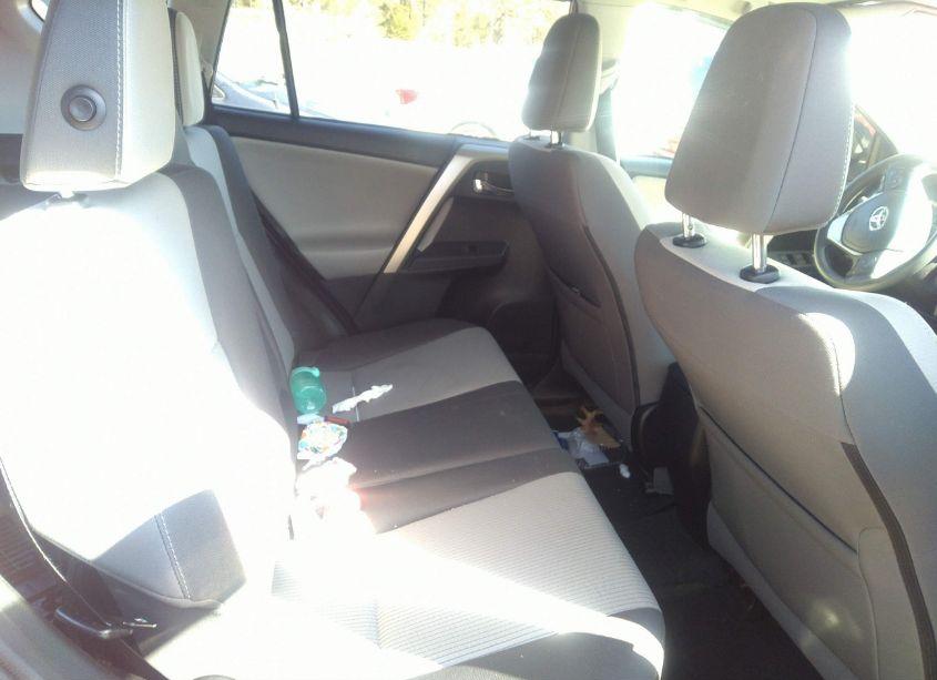Photo 8 of 2015 Toyota Rav4 XLE (VIN 2T3RFREVXFW340033)