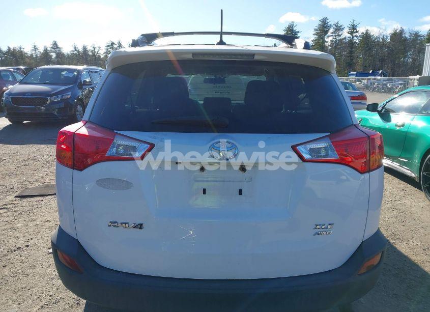Photo 16 of 2015 Toyota Rav4 XLE (VIN 2T3RFREVXFW345006)