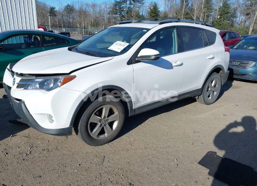 Photo 2 of 2015 Toyota Rav4 XLE (VIN 2T3RFREVXFW345006)