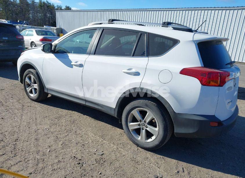 Photo 3 of 2015 Toyota Rav4 XLE (VIN 2T3RFREVXFW345006)