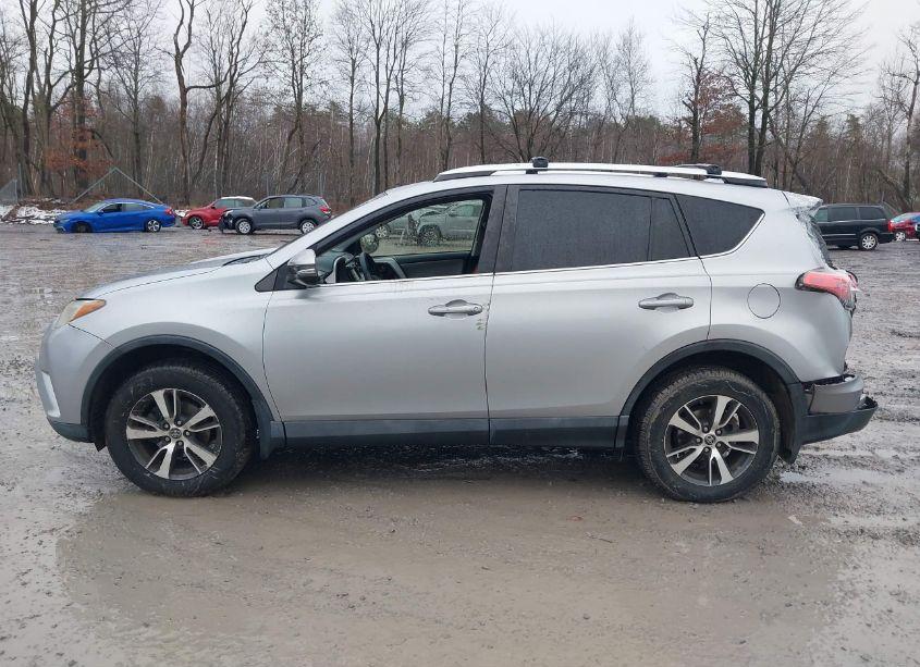 Photo 14 of 2016 Toyota Rav4 XLE (VIN 2T3RFREVXGW445558)