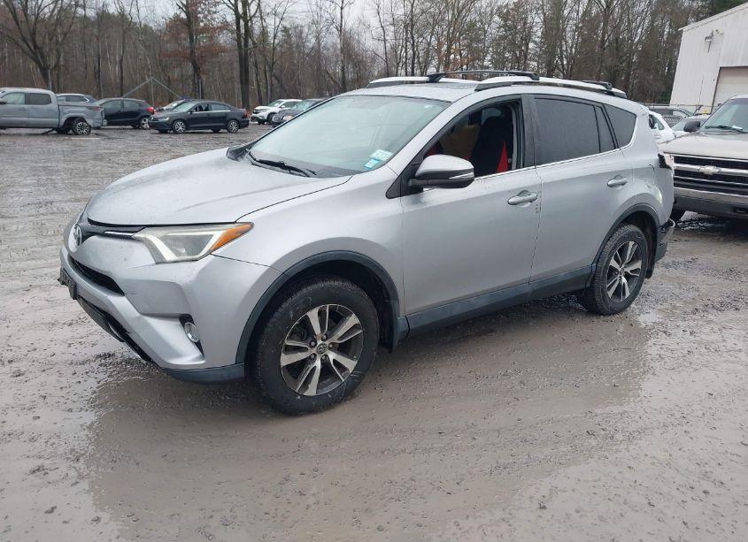 Photo 2 of 2016 Toyota Rav4 XLE (VIN 2T3RFREVXGW445558)