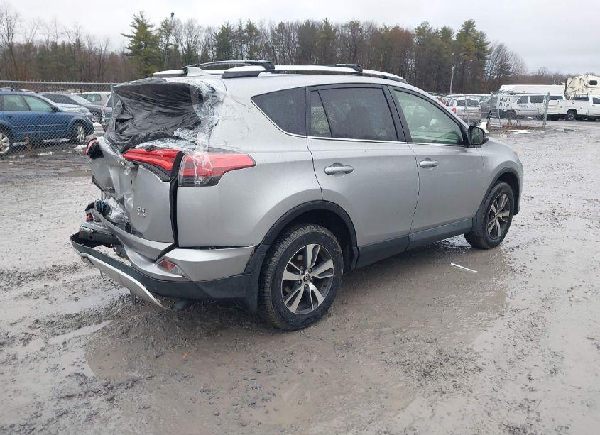 Photo 4 of 2016 Toyota Rav4 XLE (VIN 2T3RFREVXGW445558)