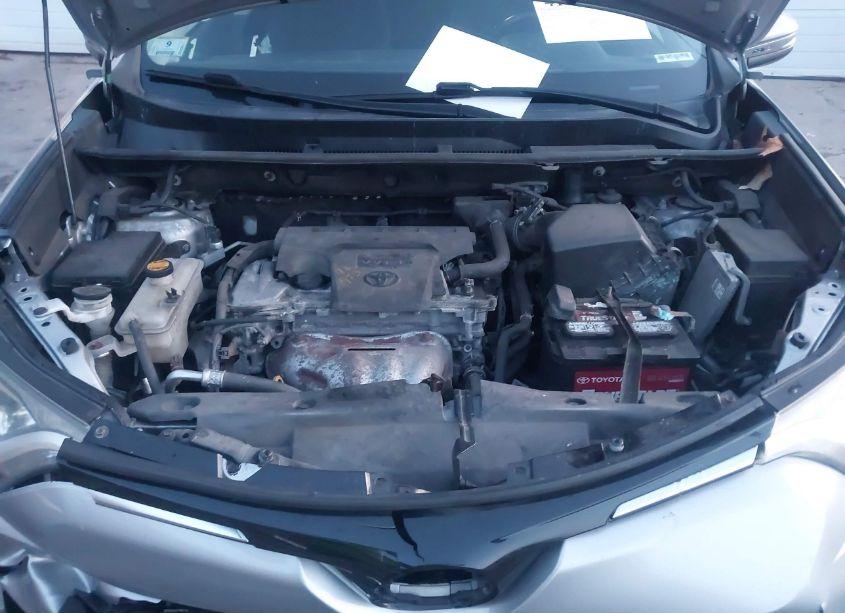 Photo 10 of 2016 Toyota Rav4 XLE (VIN 2T3RFREVXGW453269)