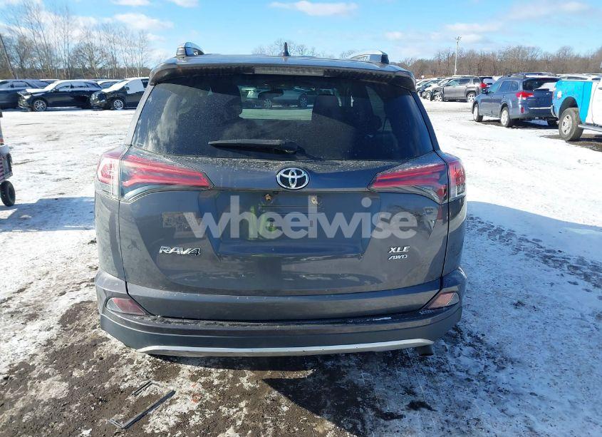 Photo 16 of 2016 Toyota Rav4 XLE (VIN 2T3RFREVXGW466717)