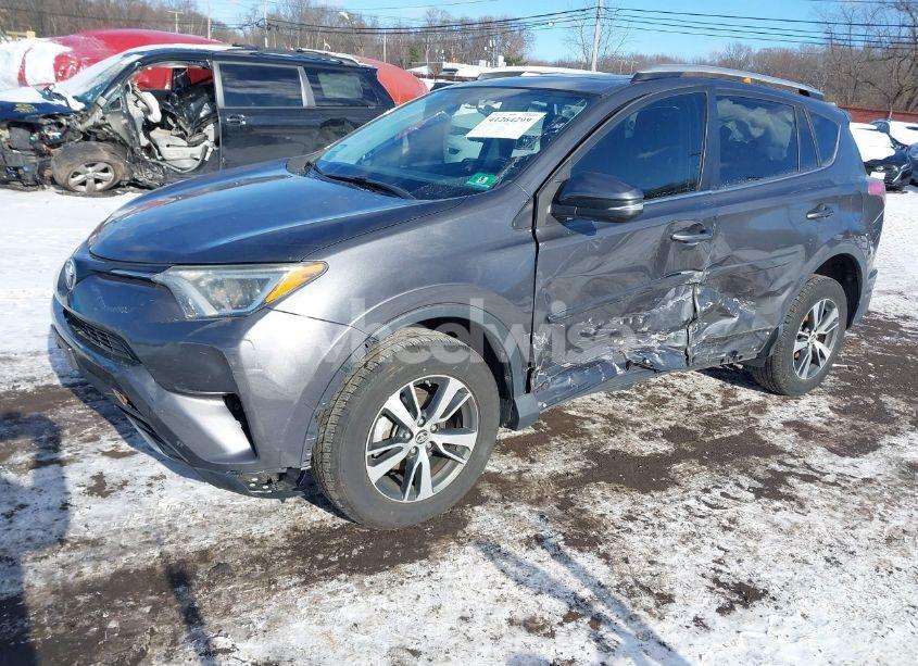 Photo 2 of 2016 Toyota Rav4 XLE (VIN 2T3RFREVXGW466717)
