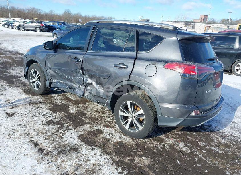 Photo 3 of 2016 Toyota Rav4 XLE (VIN 2T3RFREVXGW466717)